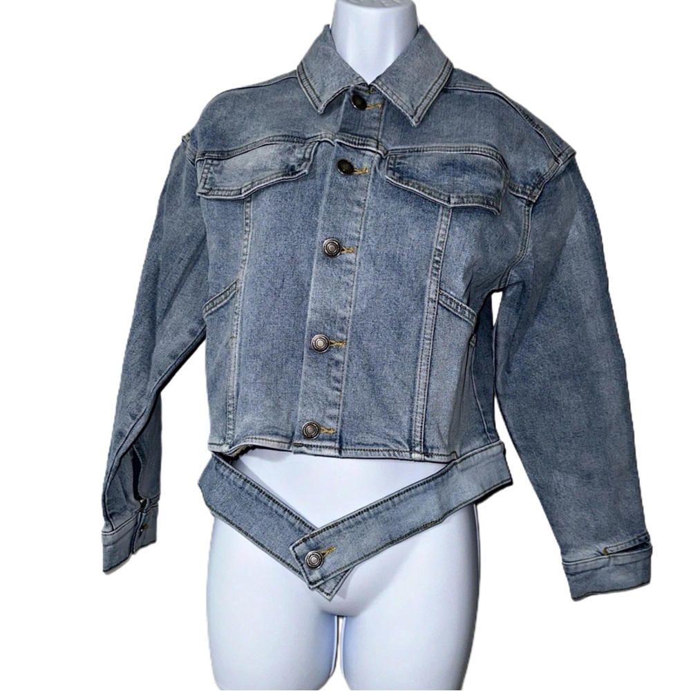 LNDN “The Classic Jacket” NWT • Size M • Faded Indigo Denim Cutout Jean Jacket